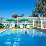 Parque Vacacional Eden 4*