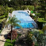 Parque Vacacional Eden منتجع