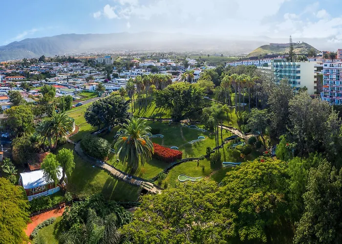 Semesteranläggning (resort) Parque Vacacional Eden 4*