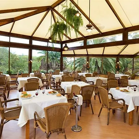 Semesteranläggning (resort) Parque Vacacional Eden 4*