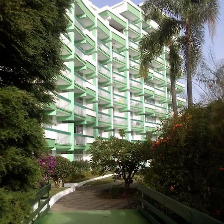 Parque Vacacional Eden Resort