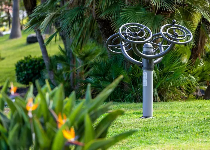 Parque Vacacional Eden Station touristique 4*