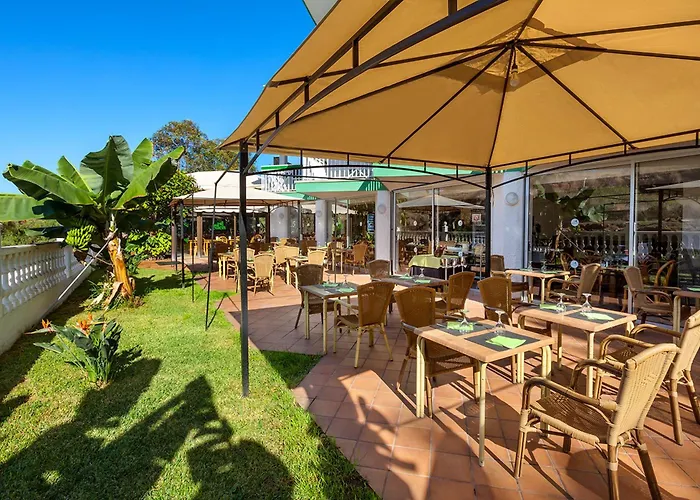 派克度假艾顿酒店 4*