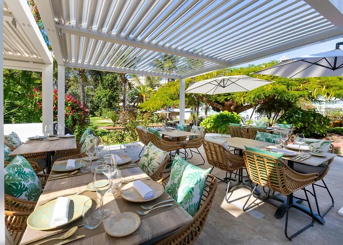 派克度假艾顿酒店 4*