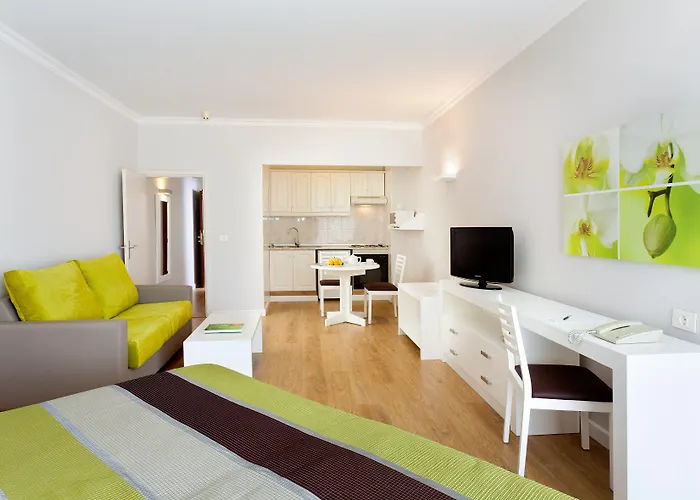 派克度假艾顿酒店 4* 拉克鲁斯