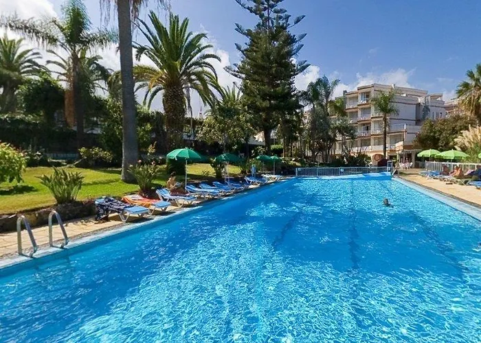 派克度假艾顿酒店 4*