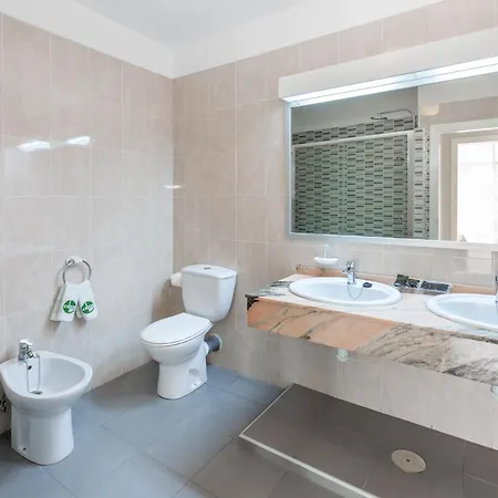 Θέρετρο Parque Vacacional Eden 4*