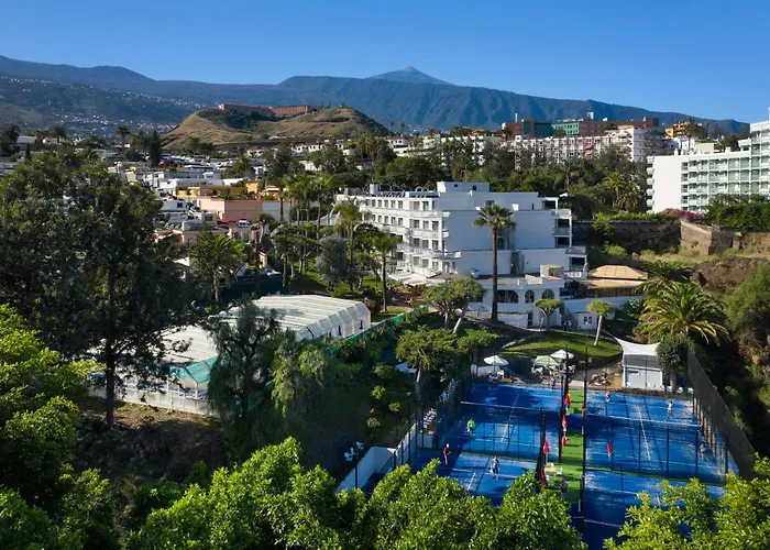 Parque Vacacional Eden 4*